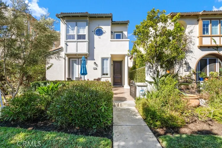 309 Flint Avenue, Long Beach, California 90814 home-pic-1
