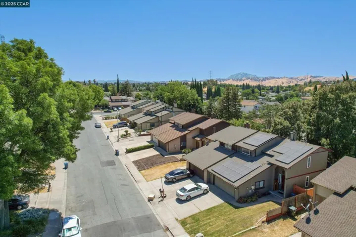 1233 Almondwood Dr, Antioch, California 94509