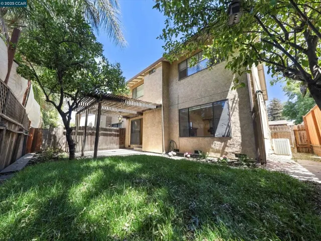1233 Almondwood Dr, Antioch, California 94509