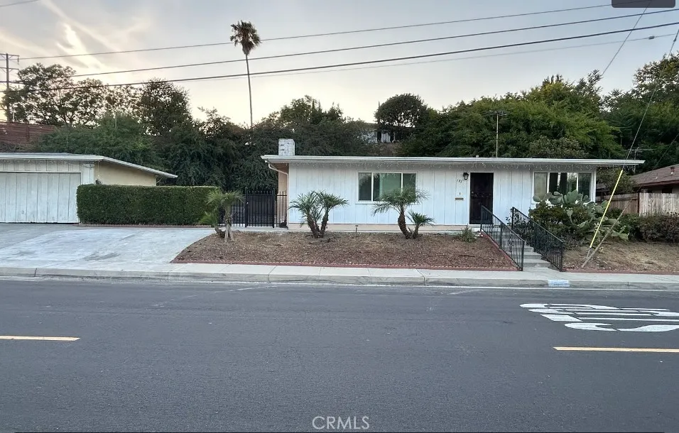 183 W El Repetto Drive, Monterey Park, California 91754, 3 Bedrooms Bedrooms, ,2 BathroomsBathrooms,Residential Lease,For Rent,El Repetto,WS25186780