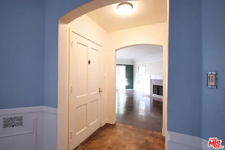 1722 Bel Aire Drive, Glendale, California 91201