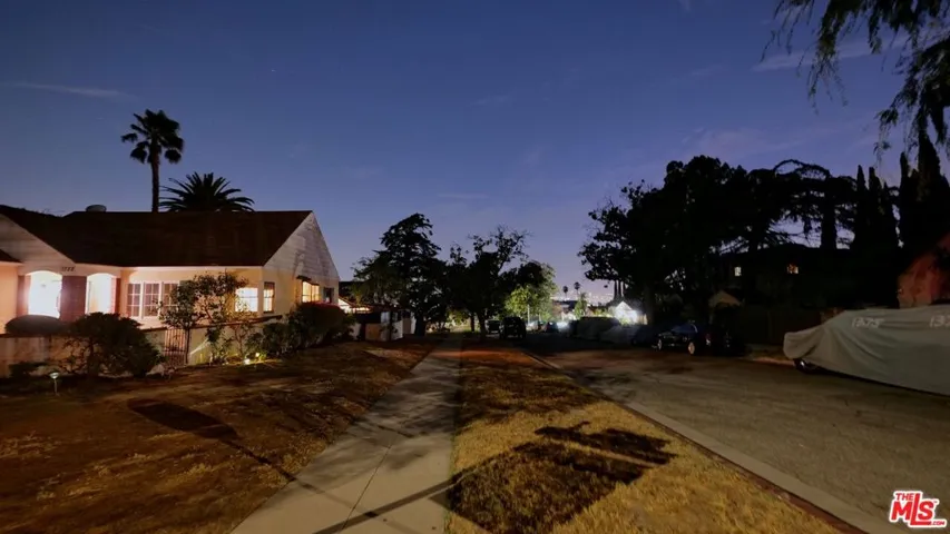 1722 Bel Aire Drive, Glendale, California 91201