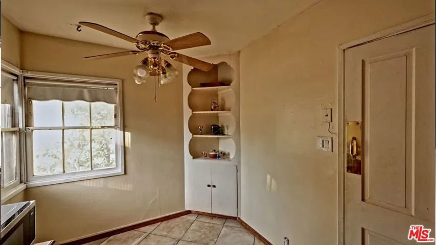 1722 Bel Aire Drive, Glendale, California 91201