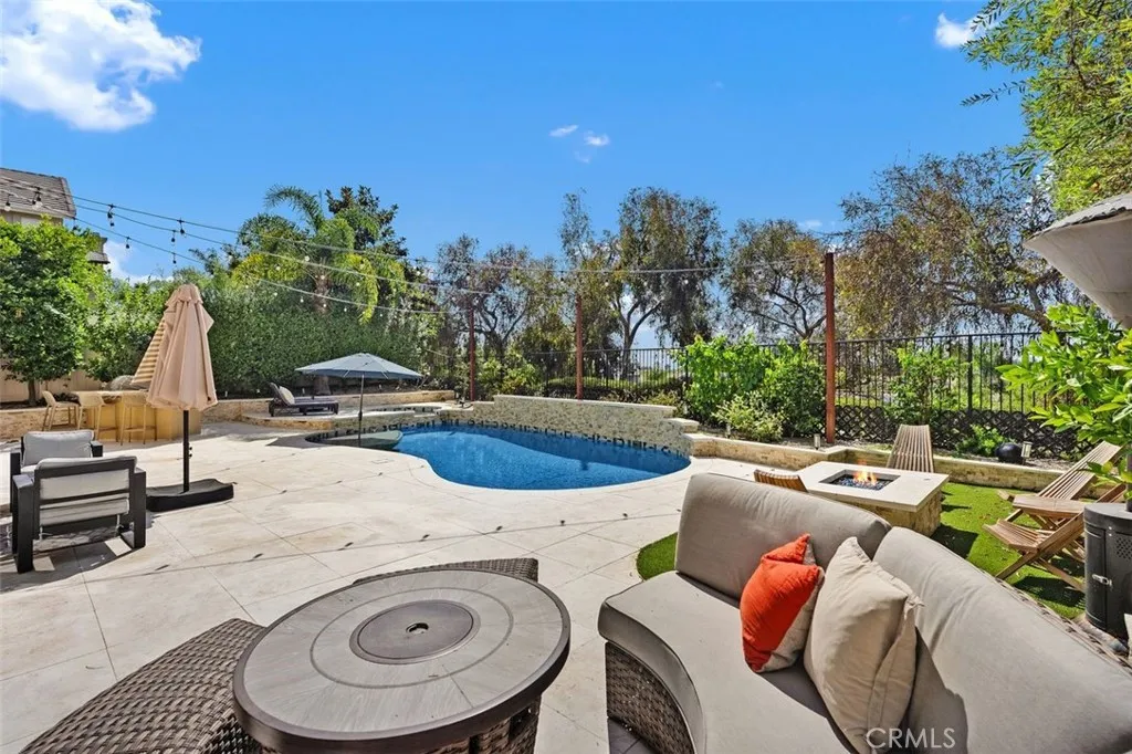 19 Crestview Drive, Rancho Santa Margarita, California 92688 home-pic-34