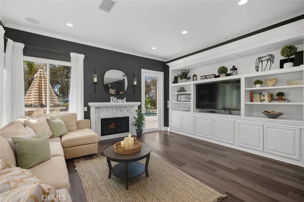 19 Crestview Drive, Rancho Santa Margarita, California 92688 home-pic-15