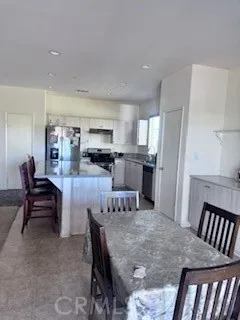 11932 Bluff Court, Adelanto, California 92301