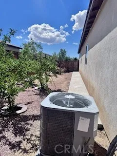 11932 Bluff Court, Adelanto, California 92301