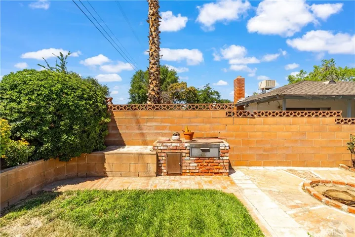 648 W Avenue J11, Lancaster, California 93534