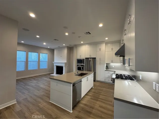 211 Pin Lane, Lake Forest, California 92630