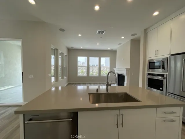 211 Pin Lane, Lake Forest, California 92630