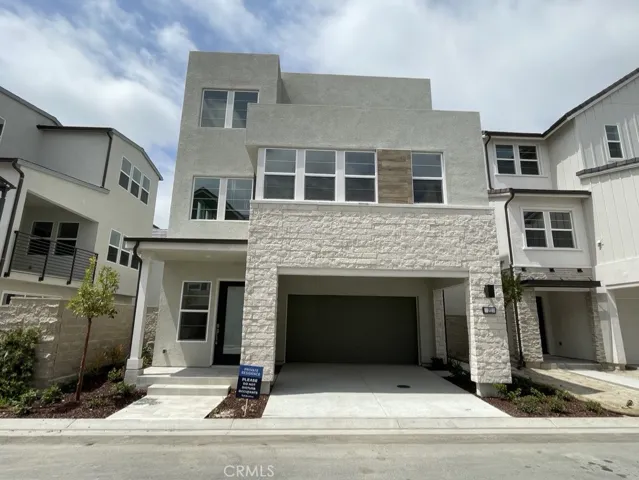 211 Pin Lane, Lake Forest, California 92630
