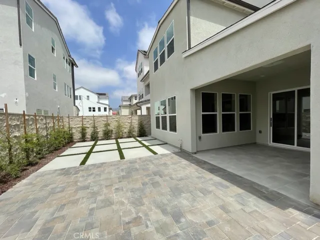 211 Pin Lane, Lake Forest, California 92630