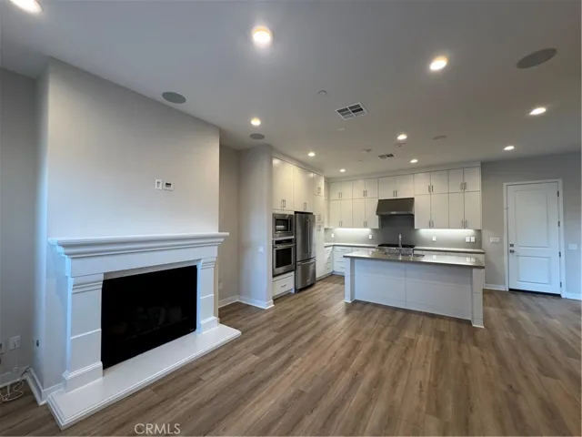 211 Pin Lane, Lake Forest, California 92630