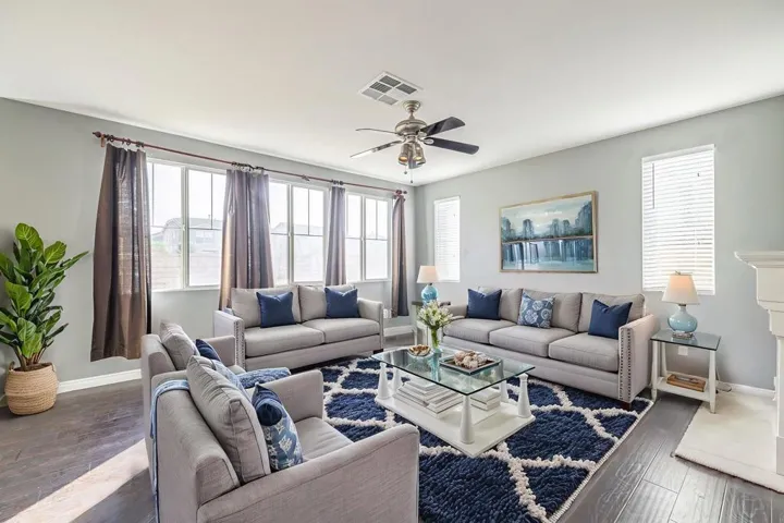 24-web-or-mls-AVOH--21 virtually staged