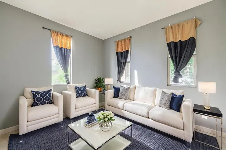 14-web-or-mls-AVOH--12 virtually staged