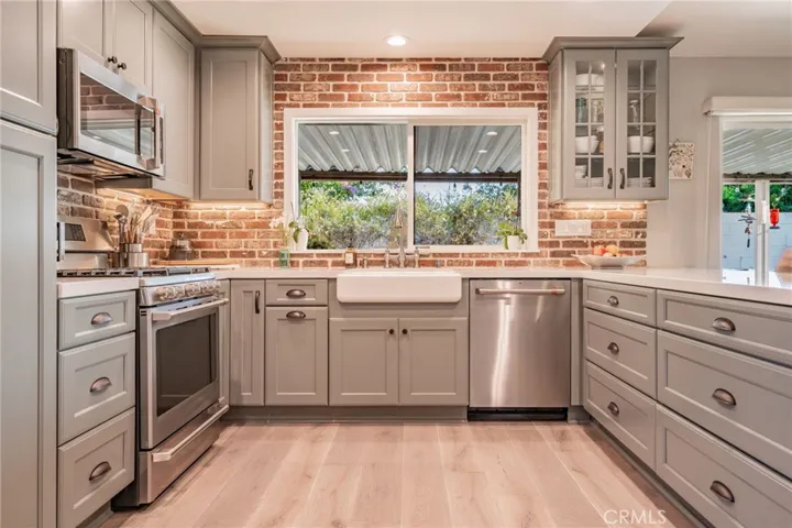 3954 Stell Drive, Simi Valley, California 93063
