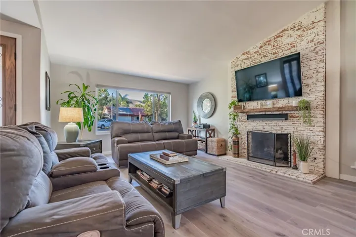 3954 Stell Drive, Simi Valley, California 93063