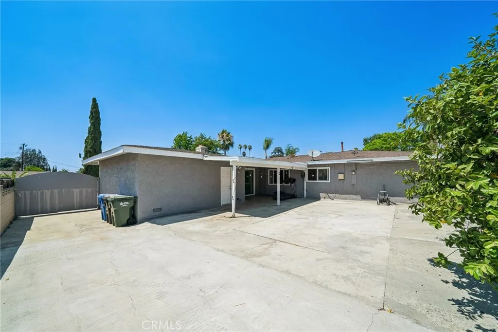 1260 Lincoln Avenue, Pomona, California 91767 home-pic-40