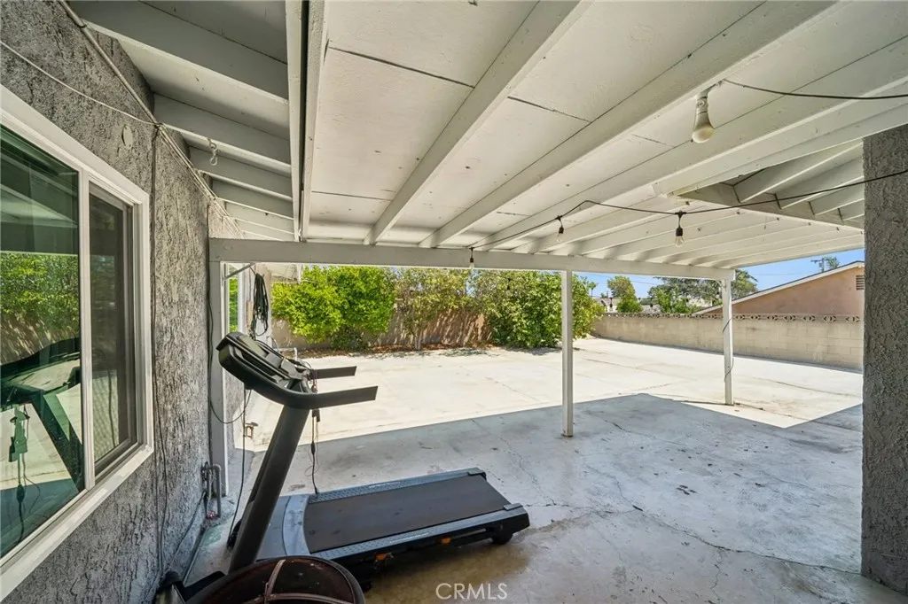 1260 Lincoln Avenue, Pomona, California 91767 home-pic-35