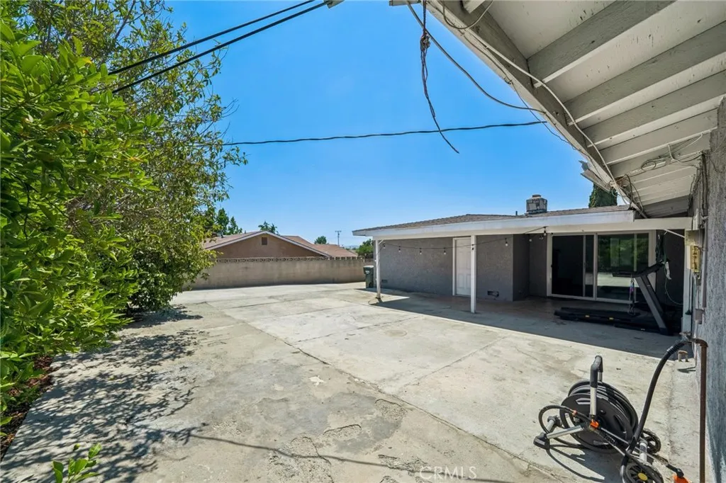 1260 Lincoln Avenue, Pomona, California 91767 home-pic-36