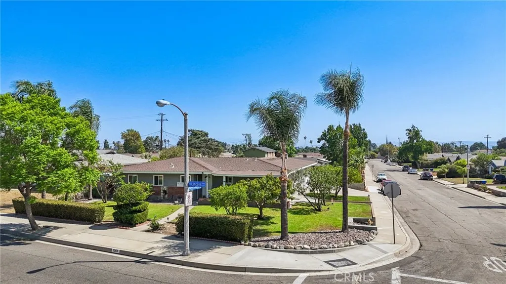 1260 Lincoln Avenue, Pomona, California 91767 home-pic-47