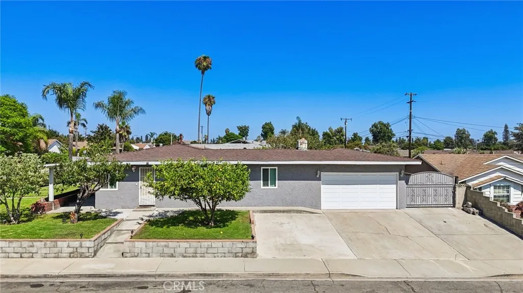 1260 Lincoln Avenue, Pomona, California 91767 home-pic-0