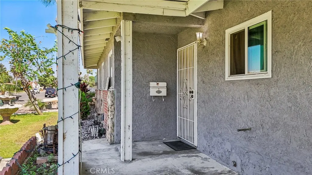1260 Lincoln Avenue, Pomona, California 91767 home-pic-3
