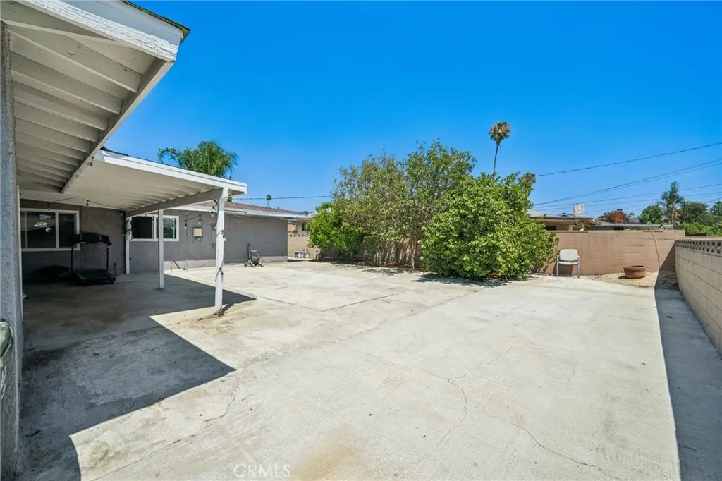 1260 Lincoln Avenue, Pomona, California 91767 home-pic-41