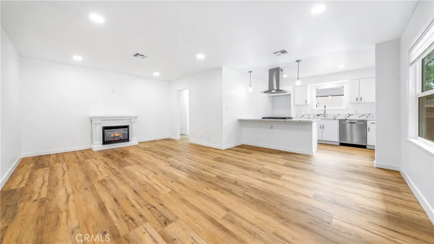 5816 Kester Avenue, Sherman Oaks, California 91411