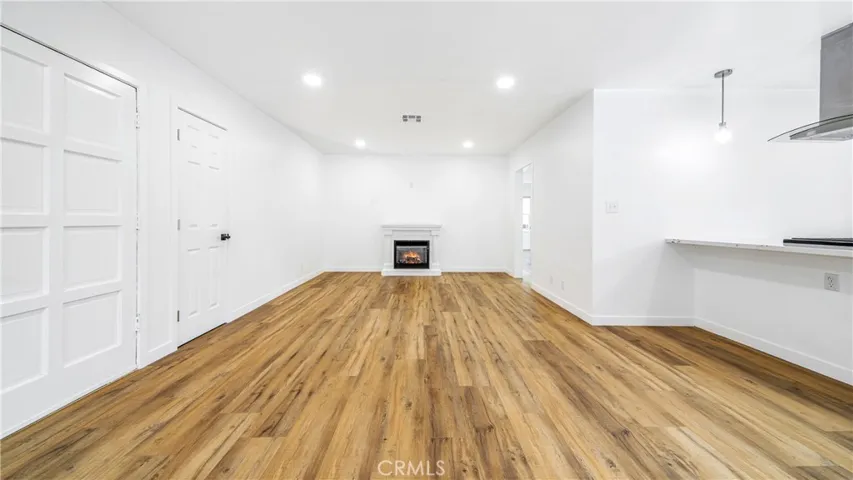 5816 Kester Avenue, Sherman Oaks, California 91411