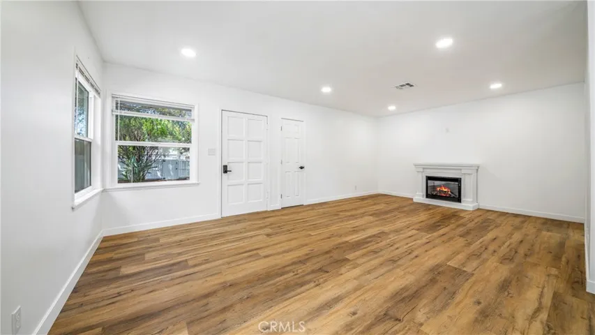 5816 Kester Avenue, Sherman Oaks, California 91411