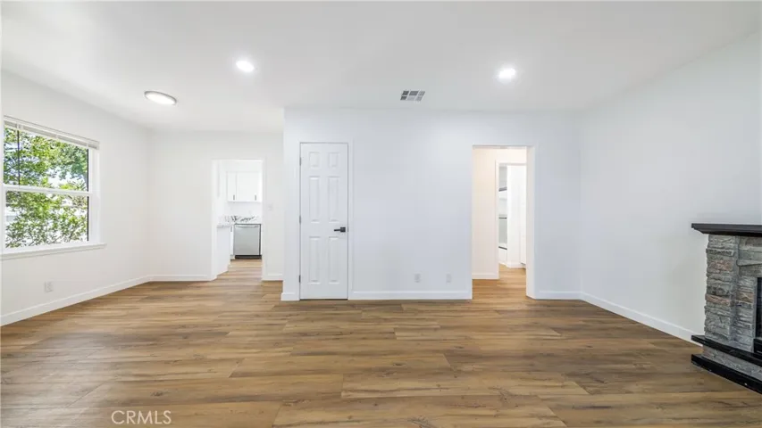 5816 Kester Avenue, Sherman Oaks, California 91411