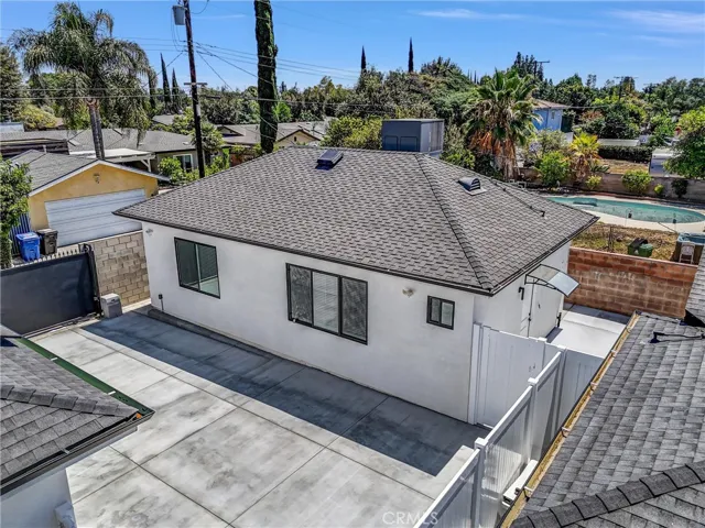 9998 Louise Avenue, Northridge, California 91325