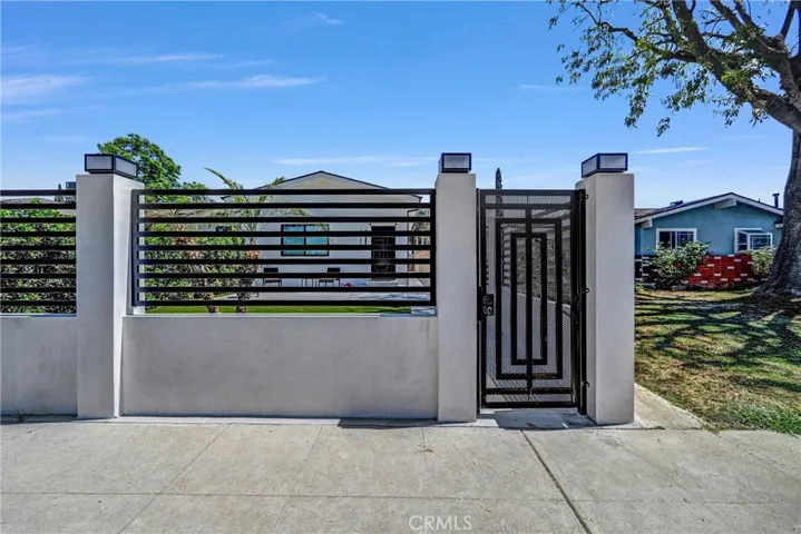 9998 Louise Avenue, Northridge, California 91325