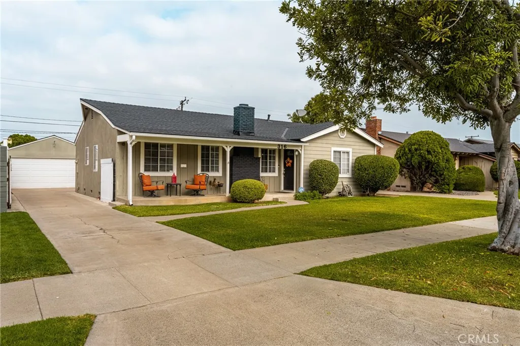 316 N Shattuck Place, Orange, California 92866, 3 Bedrooms Bedrooms, ,2 BathroomsBathrooms,Residential,For Sale,Shattuck,PW25181635