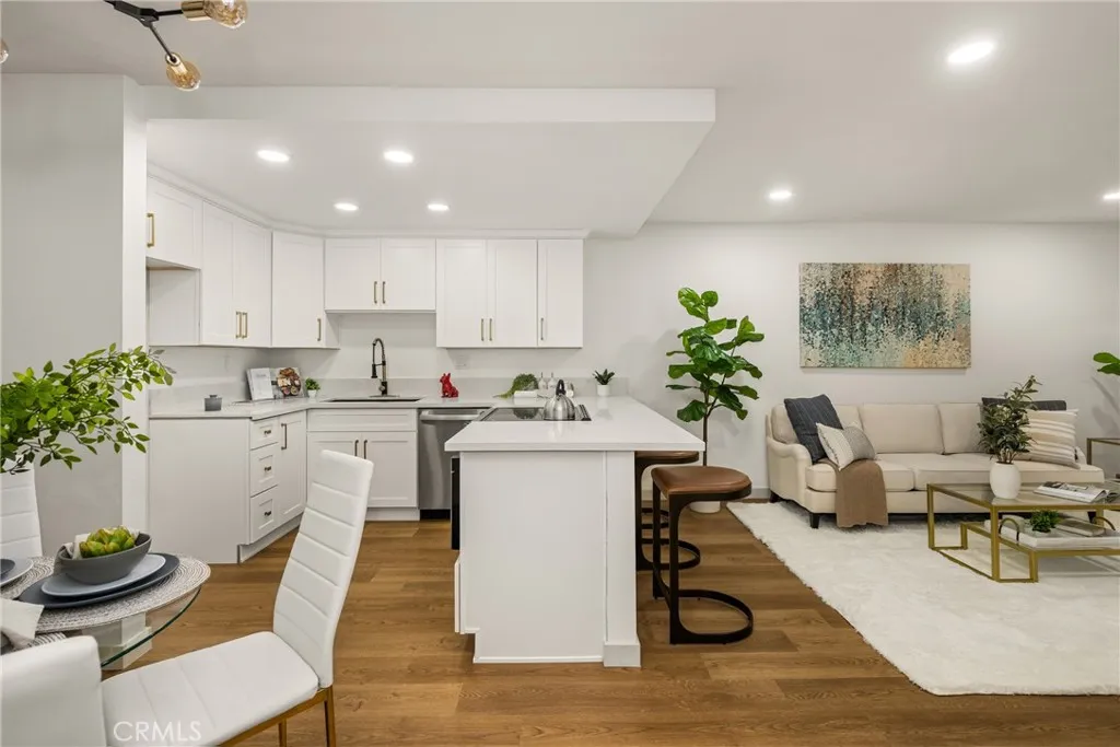 3010 Associated Road 122, Fullerton, California 92835, 1 Bedroom Bedrooms, ,1 BathroomBathrooms,Residential,For Sale,Associated,SW25186915