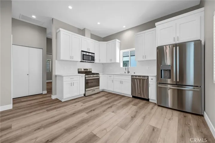 9998 1/2 Louise Avenue, Northridge, California 91325
