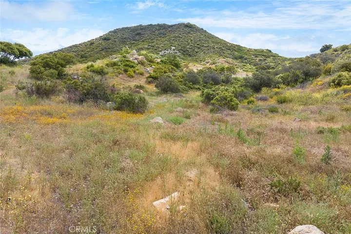 2 Via Baya, Murrieta, California 92562
