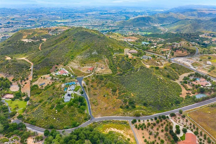2 Via Baya, Murrieta, California 92562