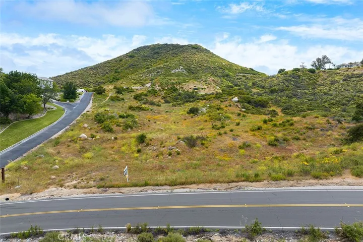 2 Via Baya, Murrieta, California 92562