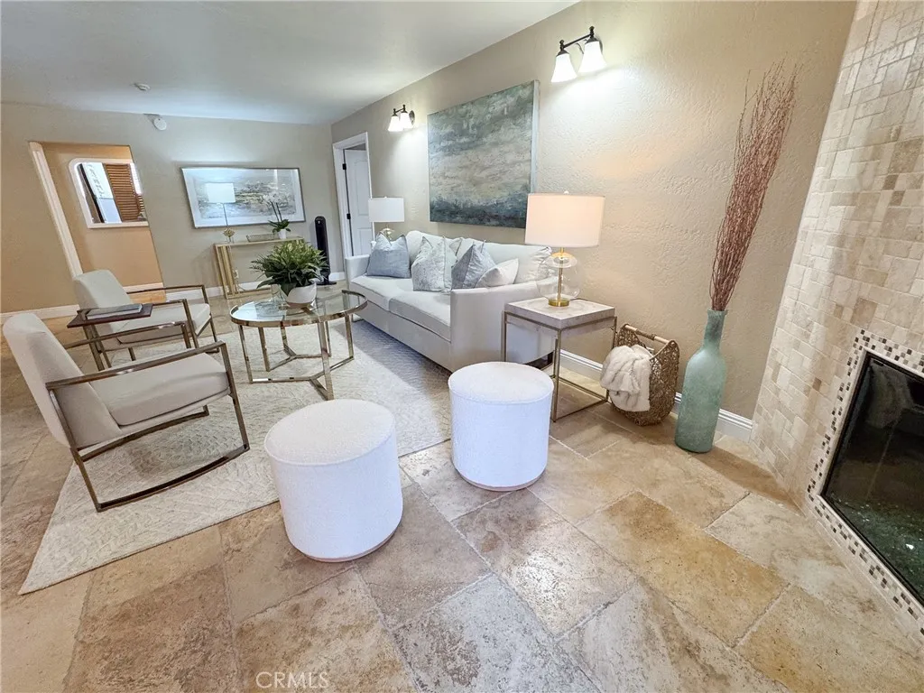 575 Esplanade 102, Redondo Beach, California 90277 home-pic-34
