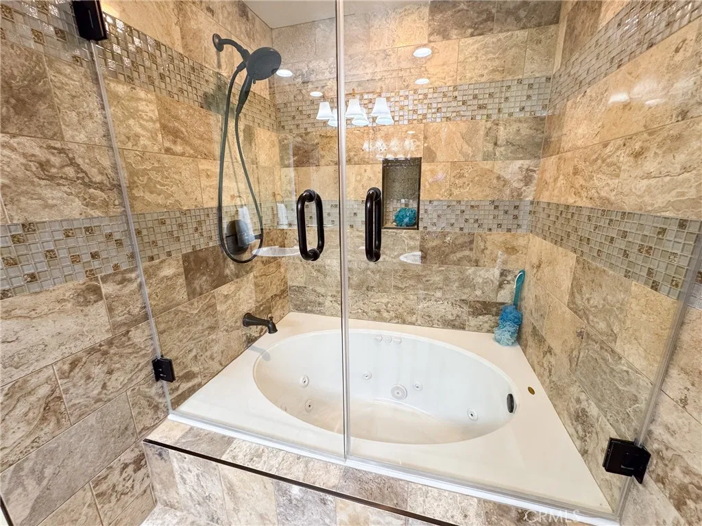 575 Esplanade 102, Redondo Beach, California 90277 home-pic-31