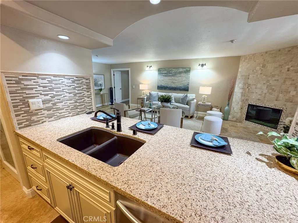 575 Esplanade 102, Redondo Beach, California 90277 home-pic-29