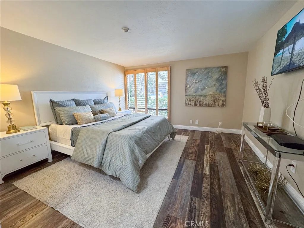 575 Esplanade 102, Redondo Beach, California 90277 home-pic-24