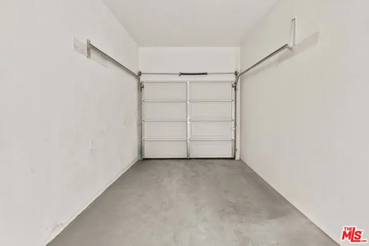 820 W 98th Street, Los Angeles, California 90044