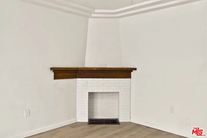 820 W 98th Street, Los Angeles, California 90044