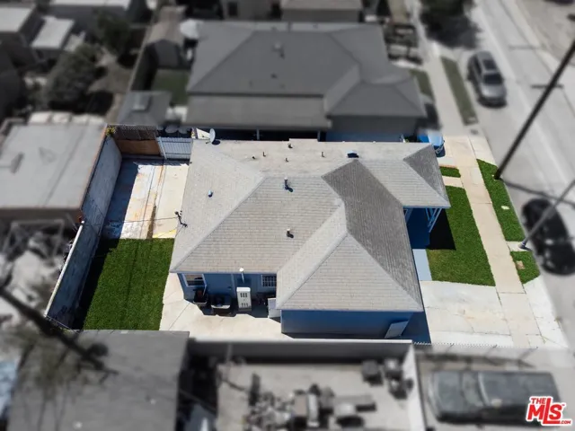 820 W 98th Street, Los Angeles, California 90044