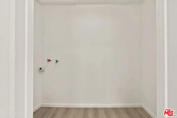 820 W 98th Street, Los Angeles, California 90044