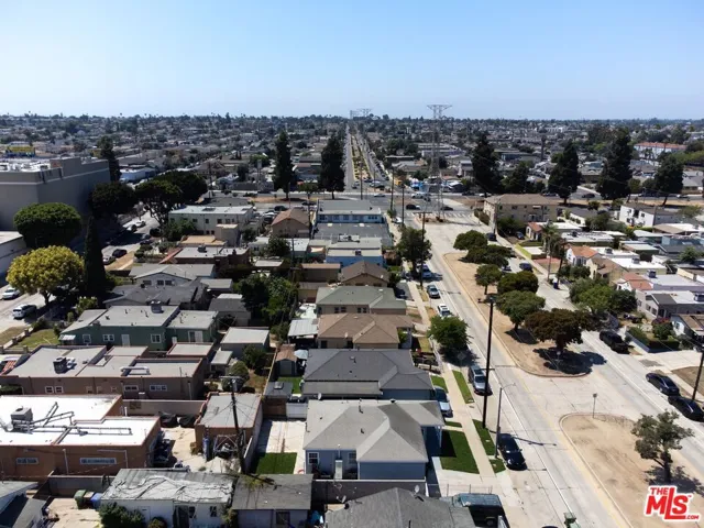 820 W 98th Street, Los Angeles, California 90044