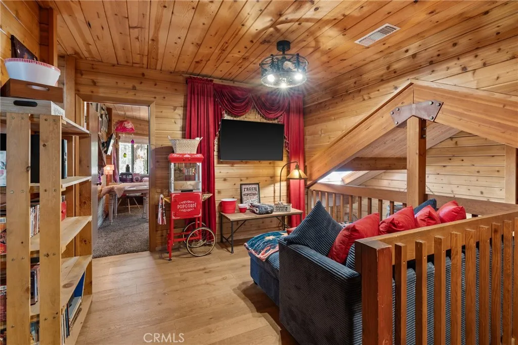 116 Pine Ridge Road, Crestline, California 92325 home-pic-16